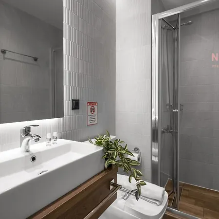 Vellow Door, Nilie Hospitality Mgmt * Thessaloniki