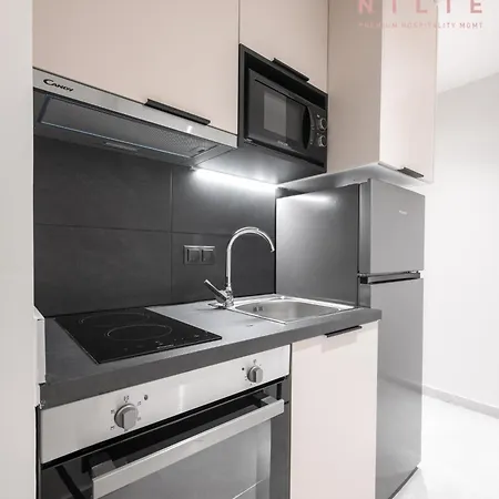 Vellow Door, Nilie Hospitality Mgmt Apartment