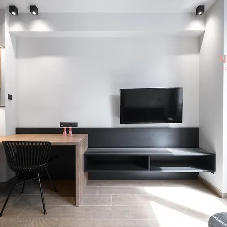 Vellow Door, Nilie Hospitality Mgmt Thessaloniki