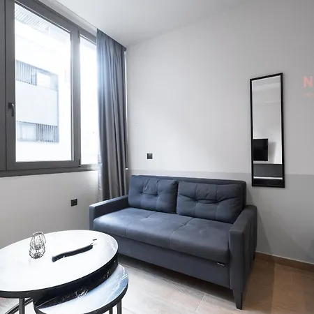 Vellow Door, Nilie Hospitality Mgmt Apartment *