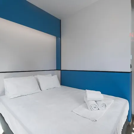 Vellow Door, Nilie Hospitality Mgmt Apartment *