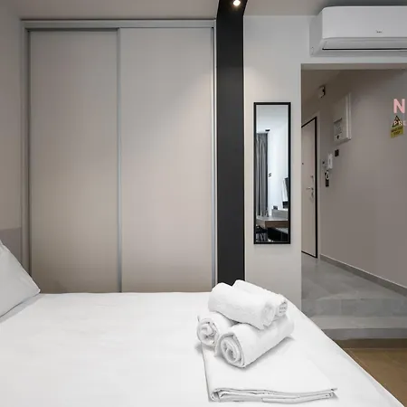 Vellow Door, Nilie Hospitality Mgmt