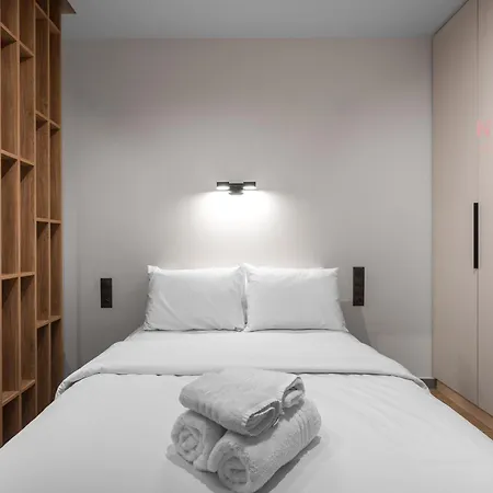 Vellow Door, Nilie Hospitality Mgmt *