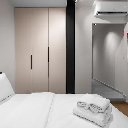 Vellow Door, Nilie Hospitality Mgmt * Thessaloniki