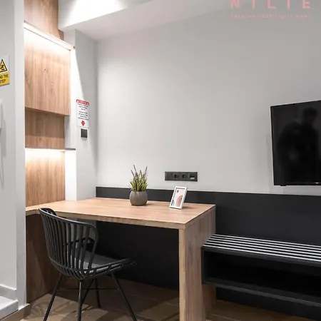 Vellow Door, Nilie Hospitality Mgmt *