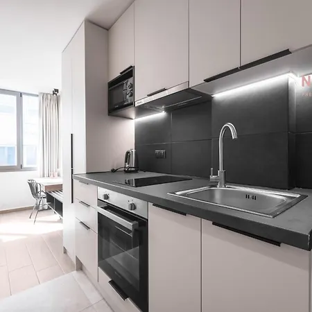 Vellow Door, Nilie Hospitality Mgmt * Θεσσαλονίκη